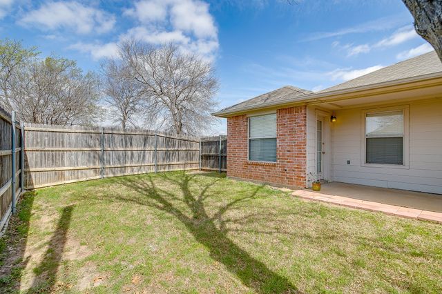 5518 Chimney Rock Drive, Arlington, TX 76017