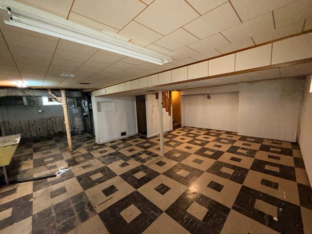 1568 Wentworth Avenue, Calumet City, IL 60409