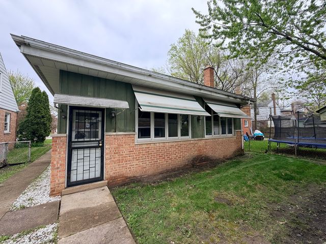 1568 Wentworth Avenue, Calumet City, IL 60409