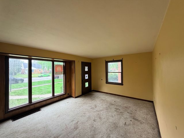 1568 Wentworth Avenue, Calumet City, IL 60409