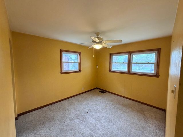 1568 Wentworth Avenue, Calumet City, IL 60409