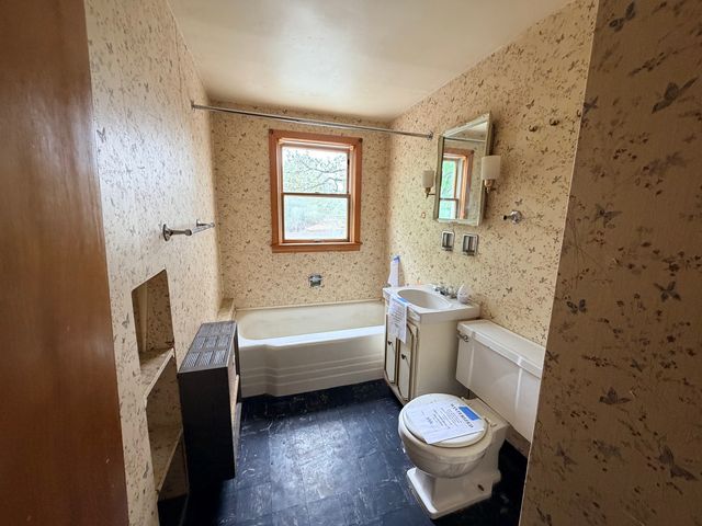 1568 Wentworth Avenue, Calumet City, IL 60409