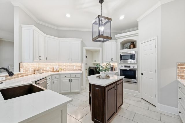 320 Oregon Trail, Argyle, TX 76226