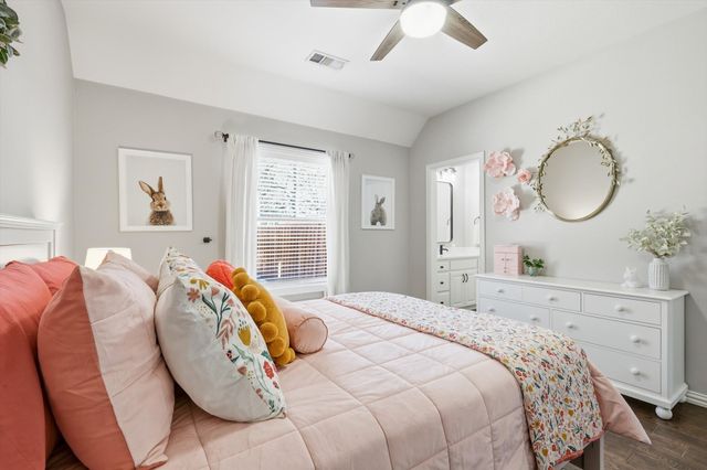 320 Oregon Trail, Argyle, TX 76226