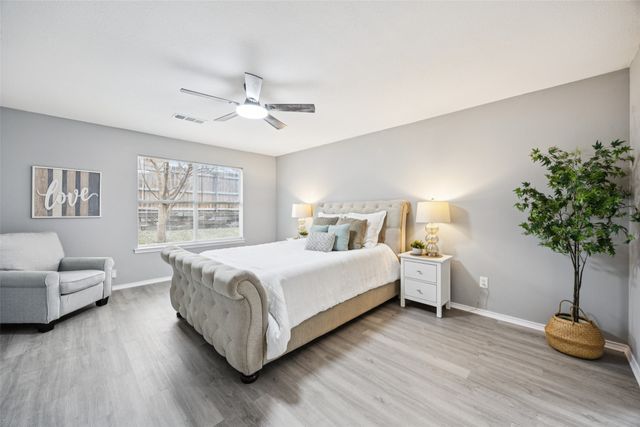 621 Renaissance Place, Cedar Hill, TX 75104