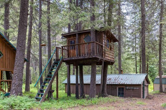 221 Trask Pond Rd, Newport, WA 99156