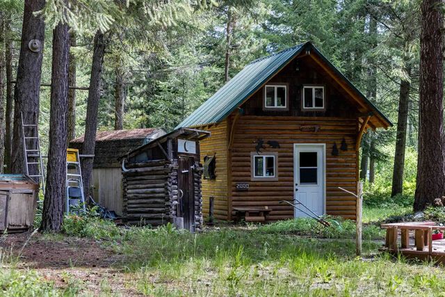 221 Trask Pond Rd, Newport, WA 99156