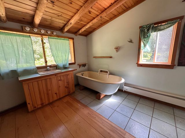221 Trask Pond Rd, Newport, WA 99156