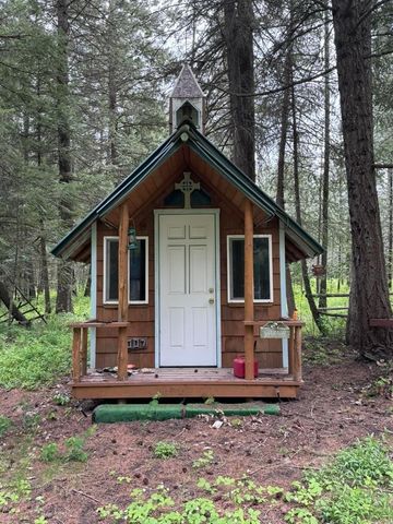 221 Trask Pond Rd, Newport, WA 99156