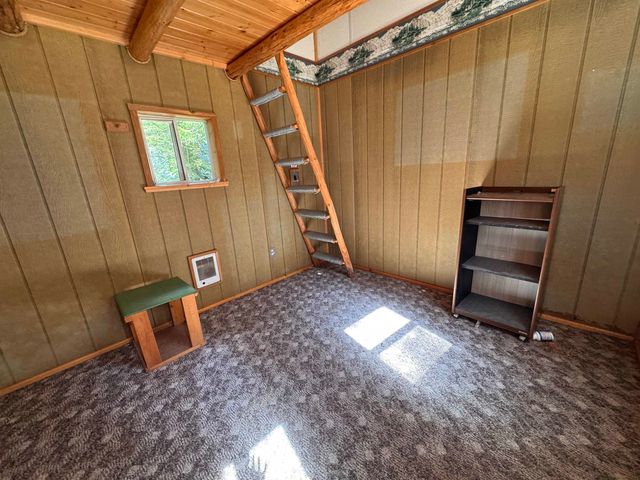 221 Trask Pond Rd, Newport, WA 99156