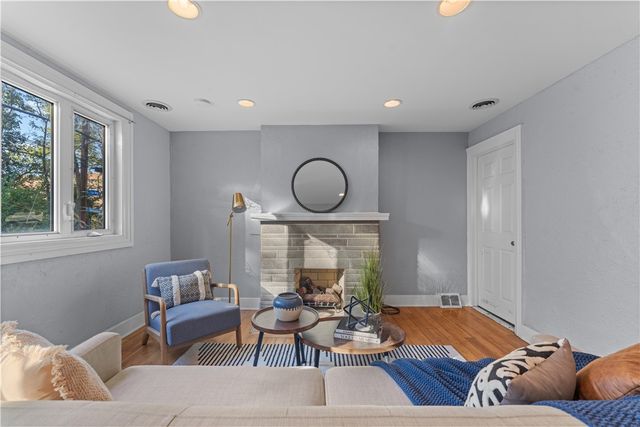 7 Greeley St, South Side, PA 15203