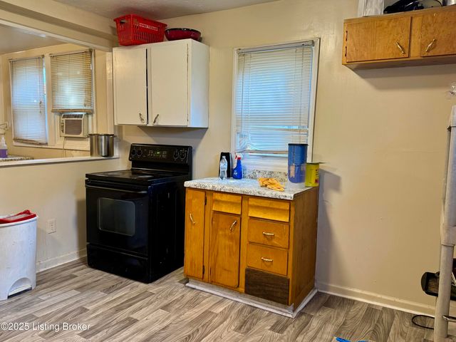 3626 Larkwood Ave, Louisville, KY 40212