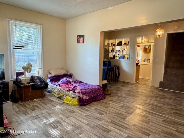 3626 Larkwood Ave, Louisville, KY 40212