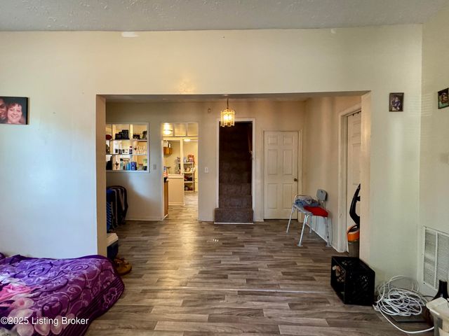 3626 Larkwood Ave, Louisville, KY 40212