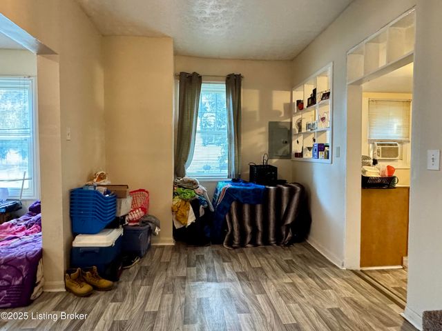 3626 Larkwood Ave, Louisville, KY 40212