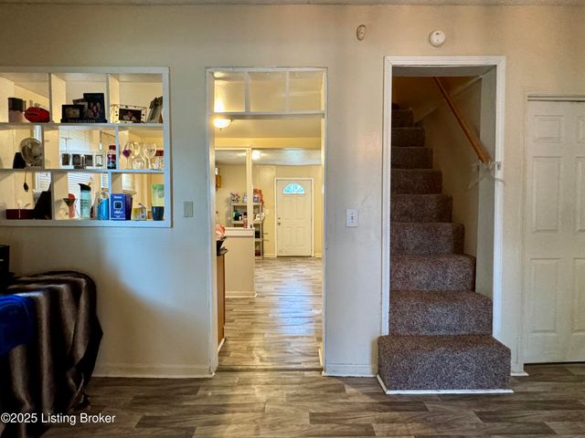 3626 Larkwood Ave, Louisville, KY 40212