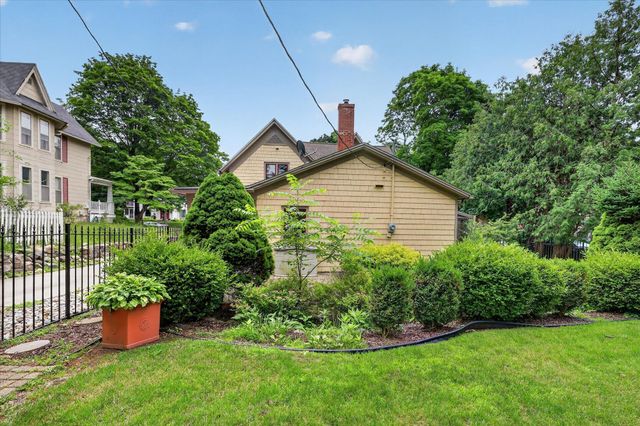 347 N Madison Street, Marshall, MI 49068