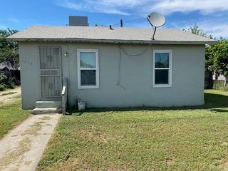 1222 E Terra Bella Avenue, Pixley, CA 93256