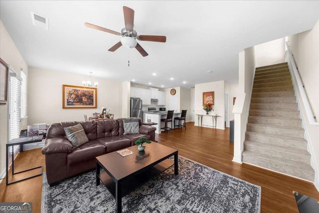 300 Harrison Drive, Calhoun, GA 30701