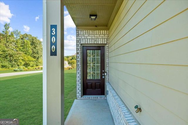 300 Harrison Drive, Calhoun, GA 30701