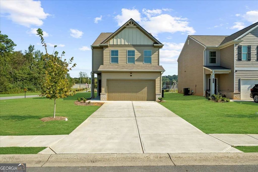 300 Harrison Drive, Calhoun, GA 30701