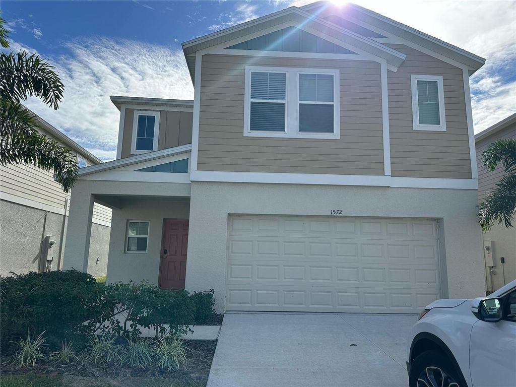 1572 ELLESMERE AVENUE, Haines City, FL 33844