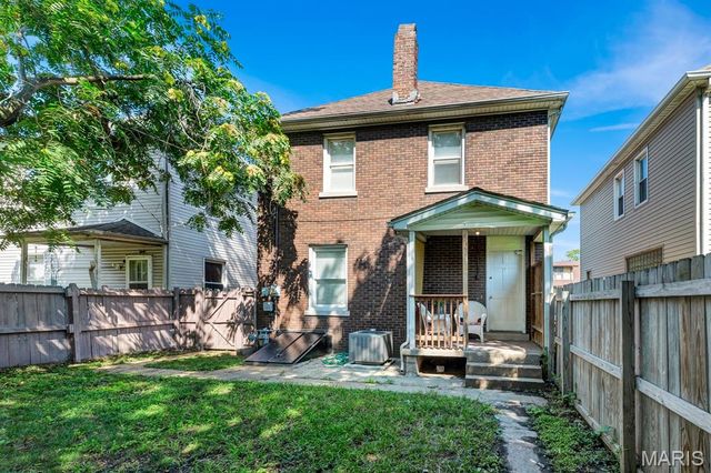 2154 State Street, Granite City, IL 62040