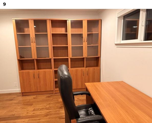 2121 Valparaiso Avenue, Menlo Park, CA 94025