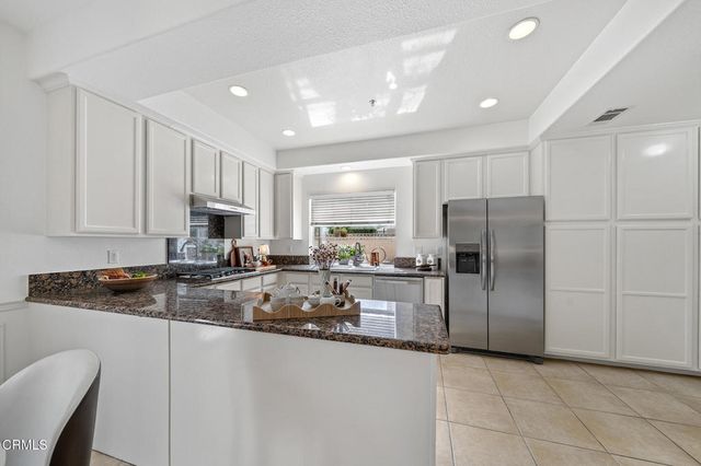 752 W Walnut Avenue D, Monrovia, CA 91016