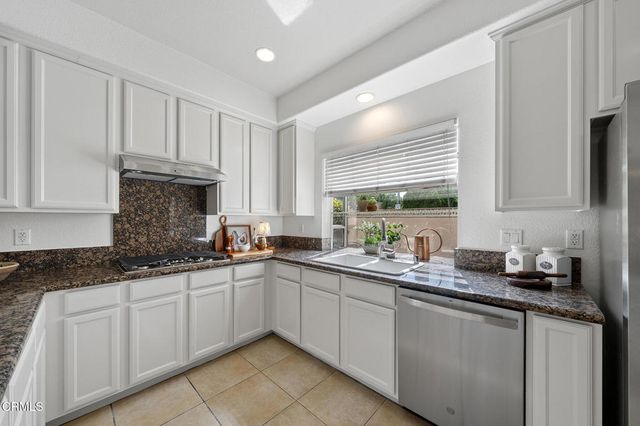 752 W Walnut Avenue D, Monrovia, CA 91016