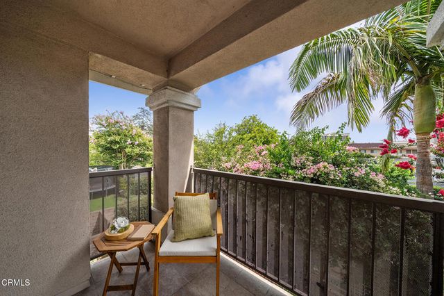 752 W Walnut Avenue D, Monrovia, CA 91016