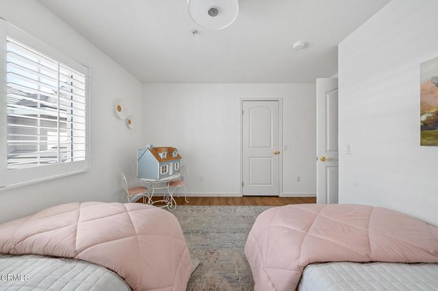 752 W Walnut Avenue D, Monrovia, CA 91016