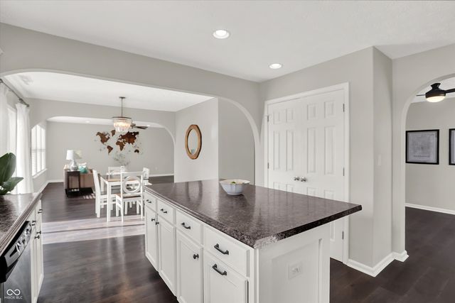 3364 Roundlake Lane, Whitestown, IN 46075