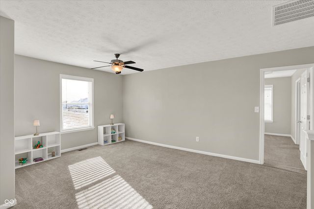 3364 Roundlake Lane, Whitestown, IN 46075