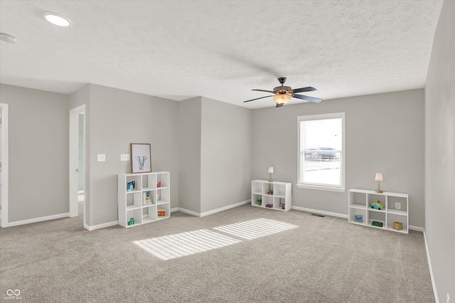 3364 Roundlake Lane, Whitestown, IN 46075