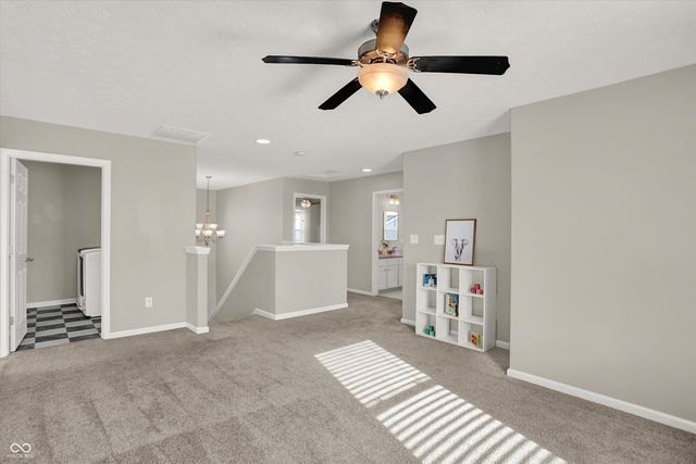 3364 Roundlake Lane, Whitestown, IN 46075