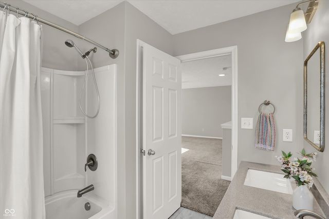 3364 Roundlake Lane, Whitestown, IN 46075