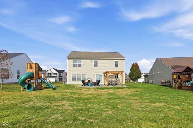 3364 Roundlake Lane, Whitestown, IN 46075