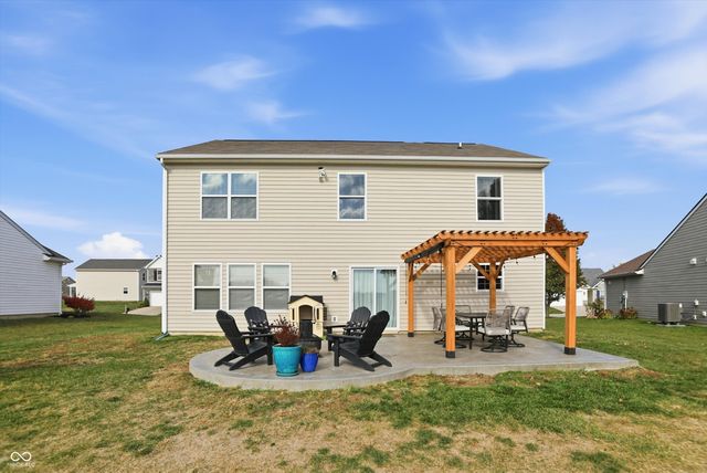 3364 Roundlake Lane, Whitestown, IN 46075