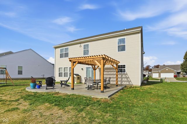 3364 Roundlake Lane, Whitestown, IN 46075