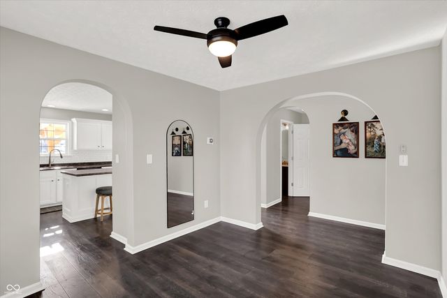 3364 Roundlake Lane, Whitestown, IN 46075