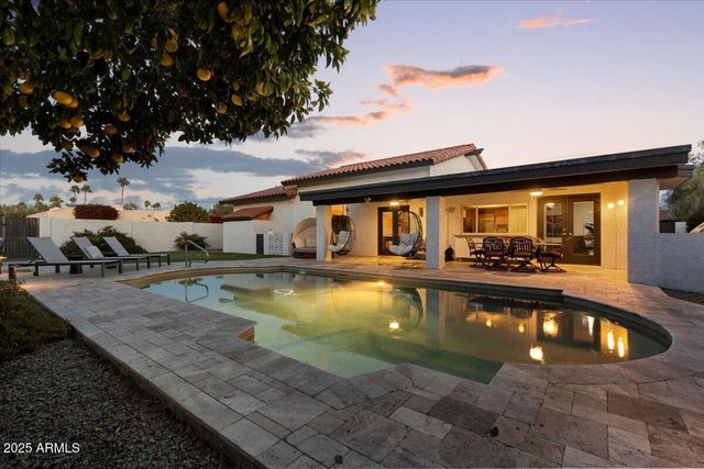 6252 E BEVERLY Lane, Scottsdale, AZ 85254