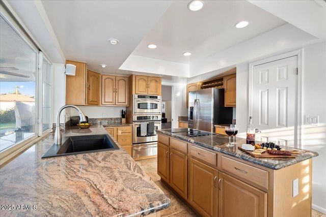 6252 E BEVERLY Lane, Scottsdale, AZ 85254