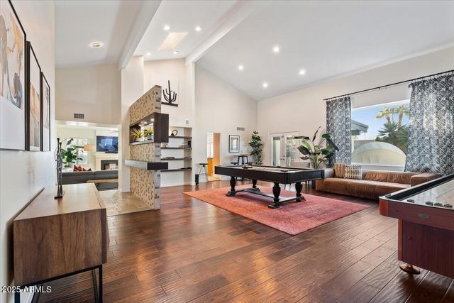 6252 E BEVERLY Lane, Scottsdale, AZ 85254