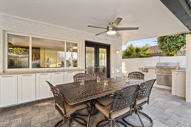 6252 E BEVERLY Lane, Scottsdale, AZ 85254