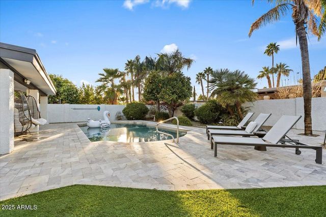 6252 E BEVERLY Lane, Scottsdale, AZ 85254