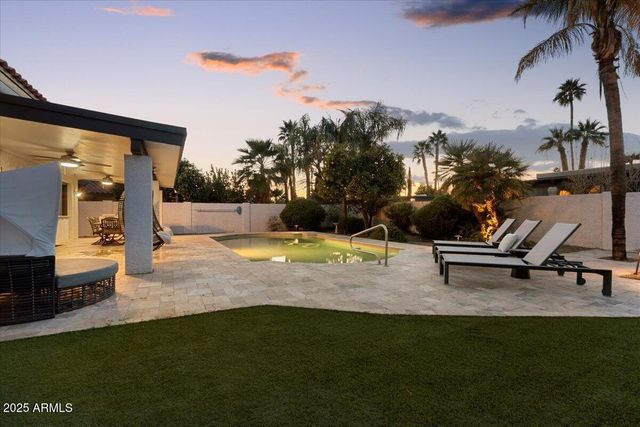 6252 E BEVERLY Lane, Scottsdale, AZ 85254