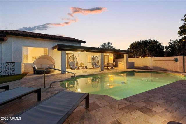 6252 E BEVERLY Lane, Scottsdale, AZ 85254