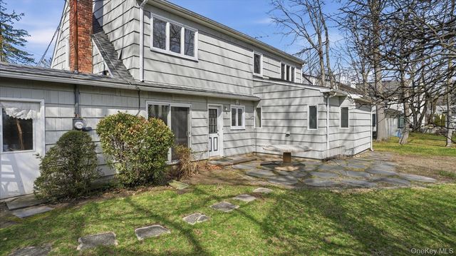 23 Hartley Road, Great Neck, NY 11023