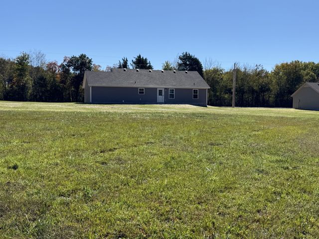 1543 Paynes Church Rd, Winchester, TN 37398